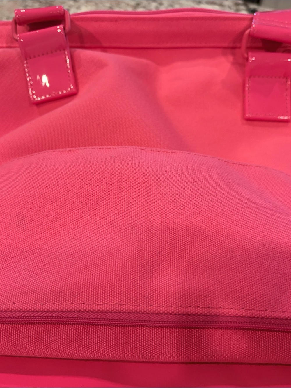 BEIS limited edition Barbie Hot Pink mini weekender - Picture 3 of 6